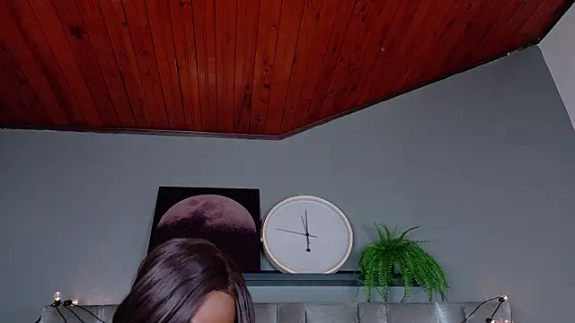 nahomi campbell online show from 01-10-26, 07:42