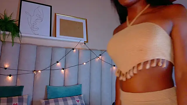 nahomi campbell online show from 11-19-25, 07:36