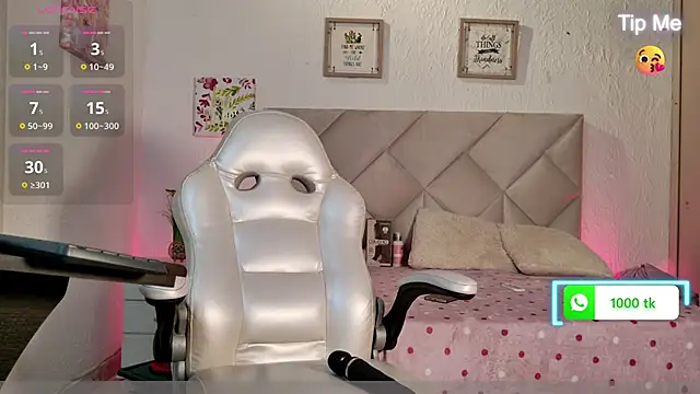 yuliana millerr online show from 10-19-25, 06:21