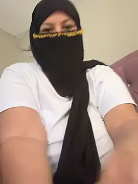 Amina hafsa online show from 07-18-26, 06:16