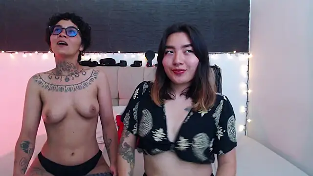 anaroman01 online show from 05-22-26, 11:47