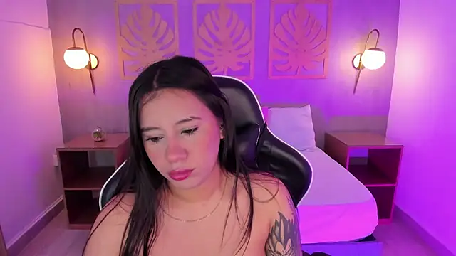 Snapshot of majo_rosse_ chatting on 09-20-25, 07:08 majo rosse online show from 09-20-25, 07:08