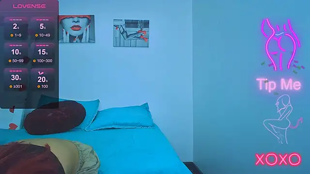 Snapshot of Tatis_Blux chatting on 02-24-25, 10:47 Tatis Blux online show from 02-24-25, 10:47