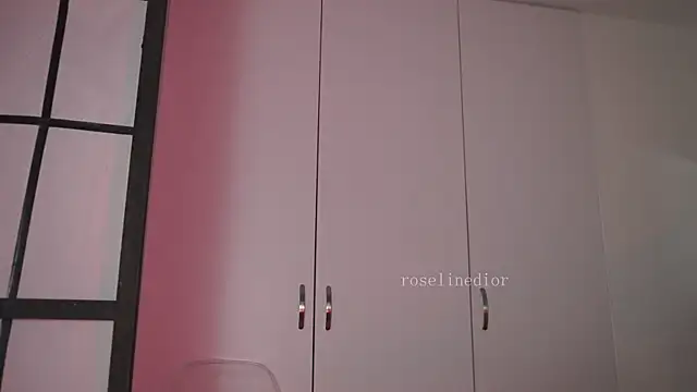 roselinedior online show from 04-15-26, 11:59