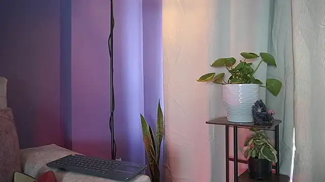 roselinedior online show from 07-13-26, 05:12