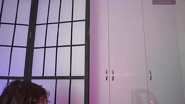 roselinedior online show from 04-16-26, 03:13