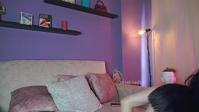 roselinedior online show from 06-18-26, 06:24