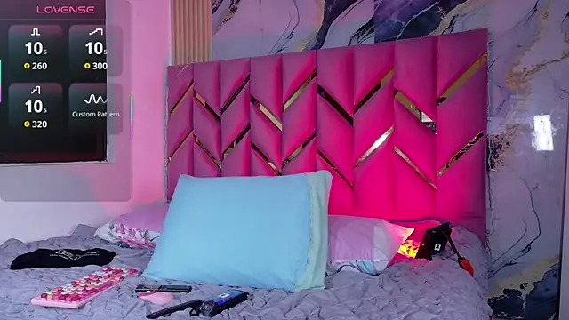 daddyissuesss  online show from 11-13-25, 07:40