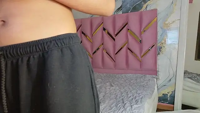 daddyissuesss  online show from 10-27-25, 07:37