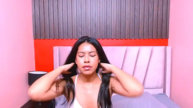 VeronicaRobles online show from 07-04-26, 06:45