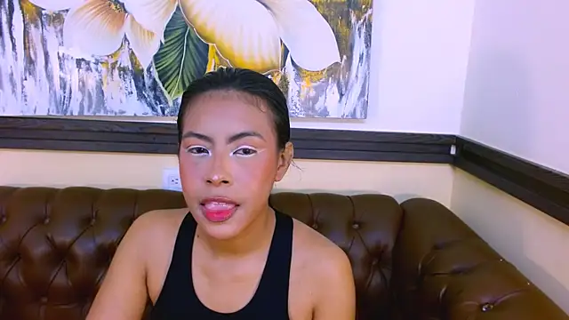 VeronicaRobles online show from 11-18-25, 07:06