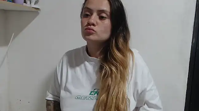 mia sepulveda  online show from 01-26-25, 03:06