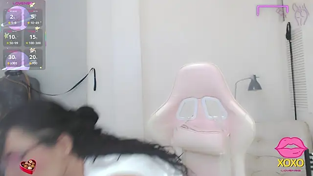 sasha mom69  online show from 11-12-25, 03:49