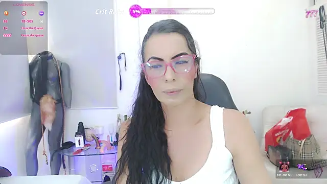 Snapshot of sasha_mom69_ chatting on 02-18-26, 03:30 sasha mom69 online show from 02-18-26, 03:30