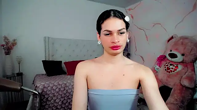 Snapshot of maria_camilacms chatting on 05-12-26, 06:03 maria camilacms online show from 05-12-26, 06:03