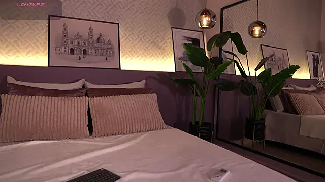 ElleDiane online show from 11-23-25, 12:53