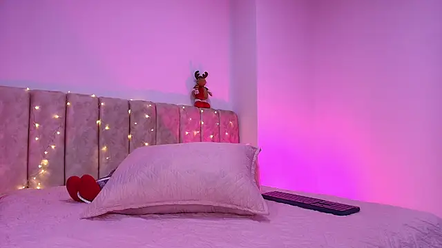 arl chloee online show from 12-02-25, 03:07