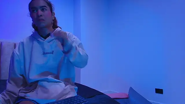 Snapshot of arl_chloee chatting on 02-09-26, 03:04 arl chloee online show from 02-09-26, 03:04