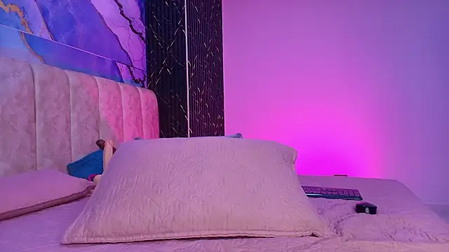 Snapshot of arl_chloee chatting on 03-04-26, 03:03 arl chloee online show from 03-04-26, 03:03