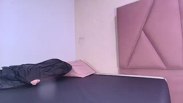 arl chloee online show from 10-02-25, 03:10