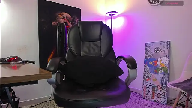 Nicolas Fellener online show from 11-26-25, 03:17