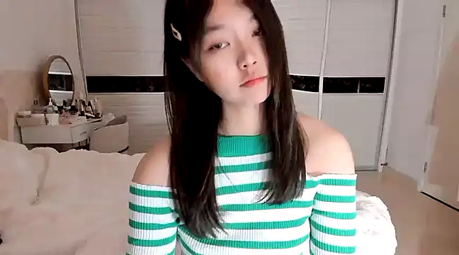 -Lucky Girl online show from 03-10-25, 12:50