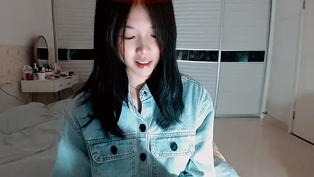 -Lucky Girl online show from 09-29-25, 12:11