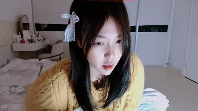 -Lucky Girl online show from 10-12-25, 03:08