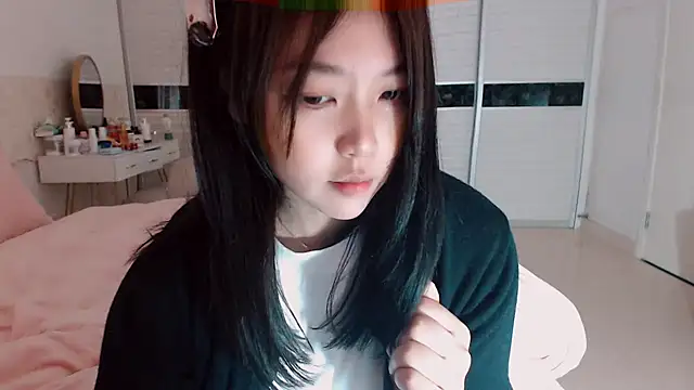 -Lucky Girl online show from 10-26-25, 02:23