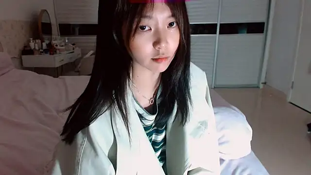 -Lucky Girl online show from 03-08-26, 02:04