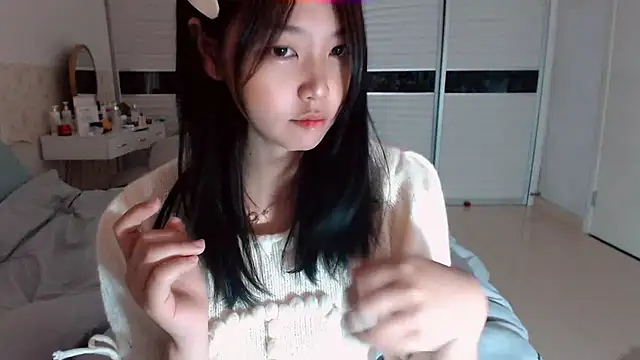 -Lucky Girl online show from 10-14-25, 02:23