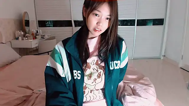 -Lucky Girl online show from 06-07-26, 01:55
