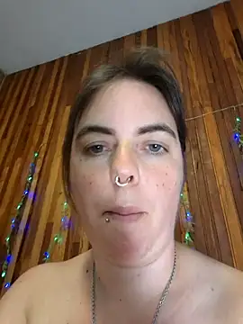 Snapshot of Jassiundich2 chatting on 05-18-26, 10:20 Jassiundich2 online show from 05-18-26, 10:20