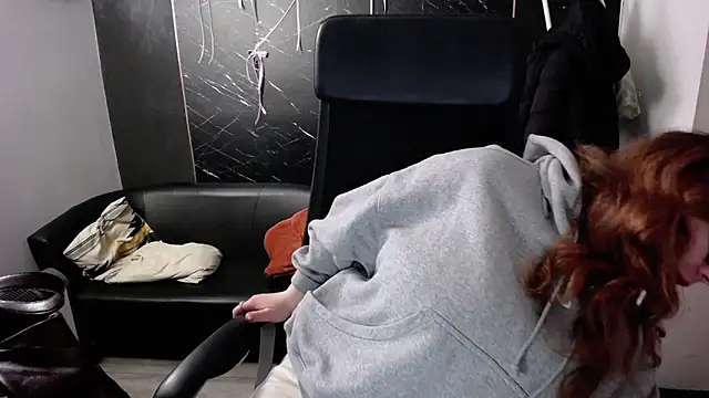 littleviki7 online show from 02-08-26, 10:13