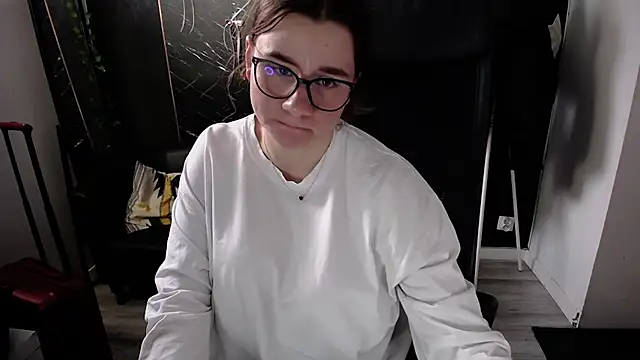 littleviki7 online show from 03-15-26, 03:08