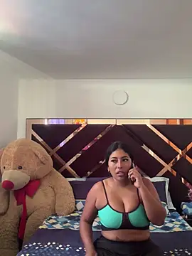 emmyjhonson07 online show from 10-14-25, 02:17