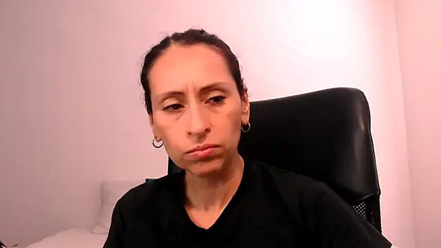 AliceRossi online show from 09-25-25, 03:07