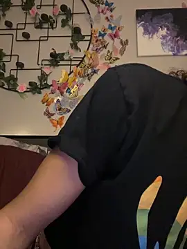  Neeka  online show from 11-08-25, 04:05