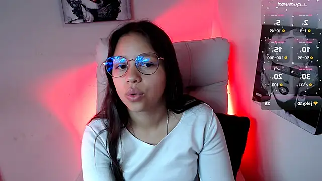 Snapshot of SamanthaRoldaan chatting on 02-28-25, 01:58 SamanthaRoldaan online show from 02-28-25, 01:58