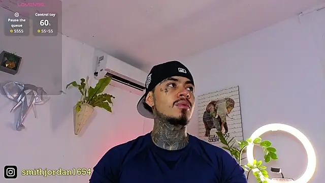 JordanSmiith  online show from 11-11-25, 08:47