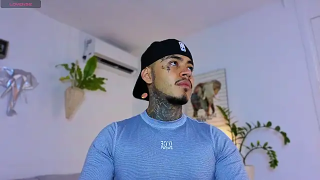 JordanSmiith  online show from 12-18-25, 08:45