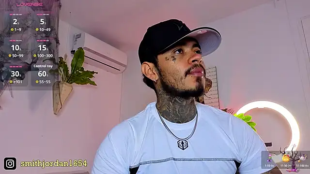 JordanSmiith  online show from 10-28-25, 08:41