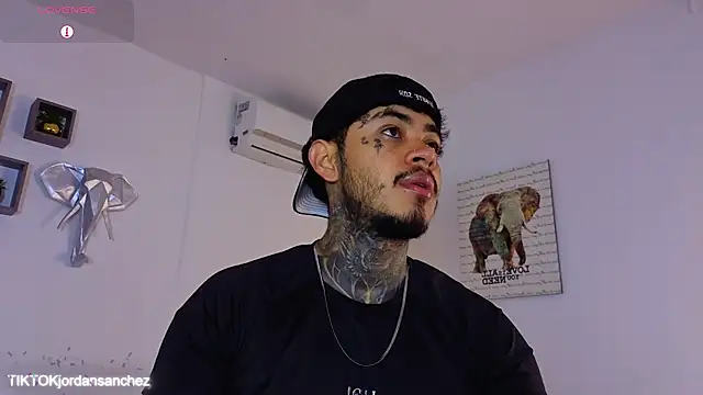 JordanSmiith  online show from 01-12-26, 03:19