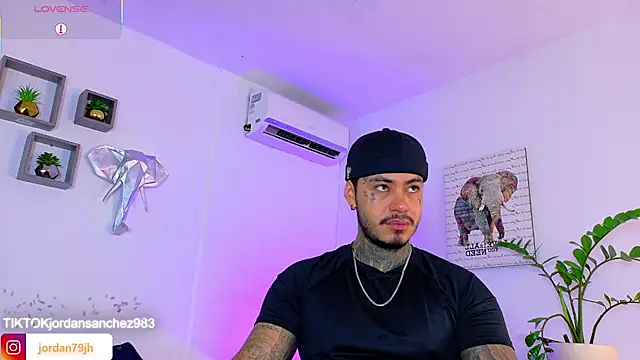 JordanSmiith  online show from 06-20-26, 09:09