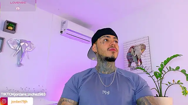 JordanSmiith  online show from 06-08-26, 08:20