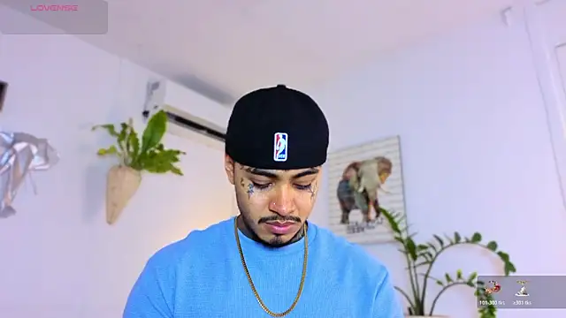 JordanSmiith  online show from 12-19-25, 09:17