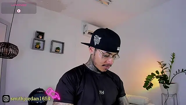 JordanSmiith  online show from 02-25-25, 08:32