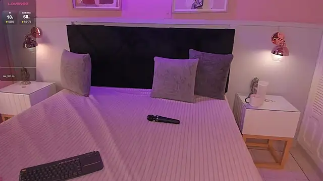 chloe watson  online show from 04-01-26, 08:17