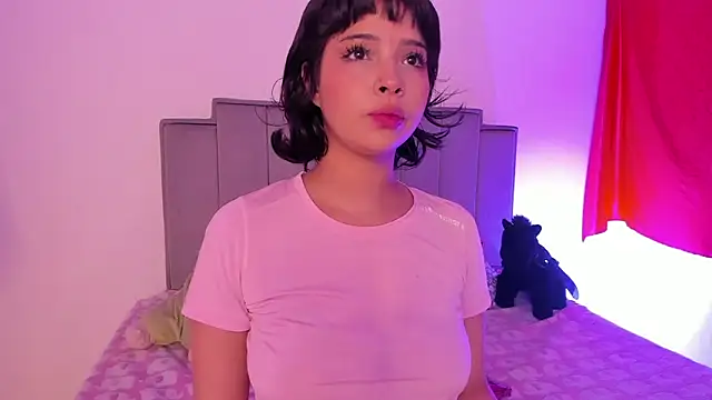 chloe watson  online show from 07-22-26, 07:49