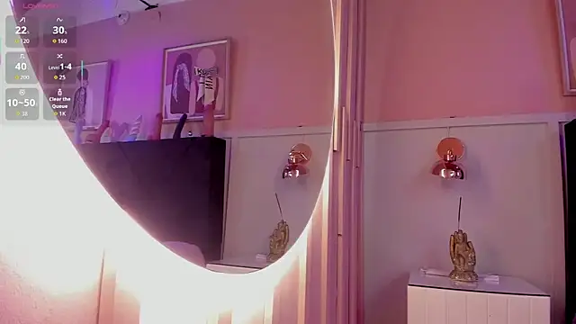 chloe watson  online show from 11-15-25, 07:07